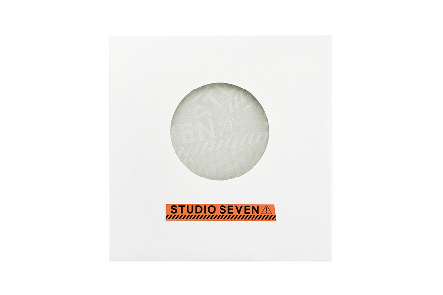 Zoff/Zoff|STUDIO SEVEN クロス(WEB限定商品)【3,300円(税込)以上で送料無料】 Zoff/Zoff|STUDIO SEVEN クロス(WEB限定商品)【3,300円(税込)以上で送料無料】
