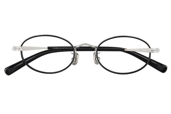 ブラック・オーバルの日本製メガネ