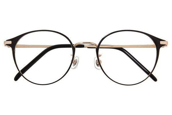 ボストン・ブラックのSNSで話題のメガネ