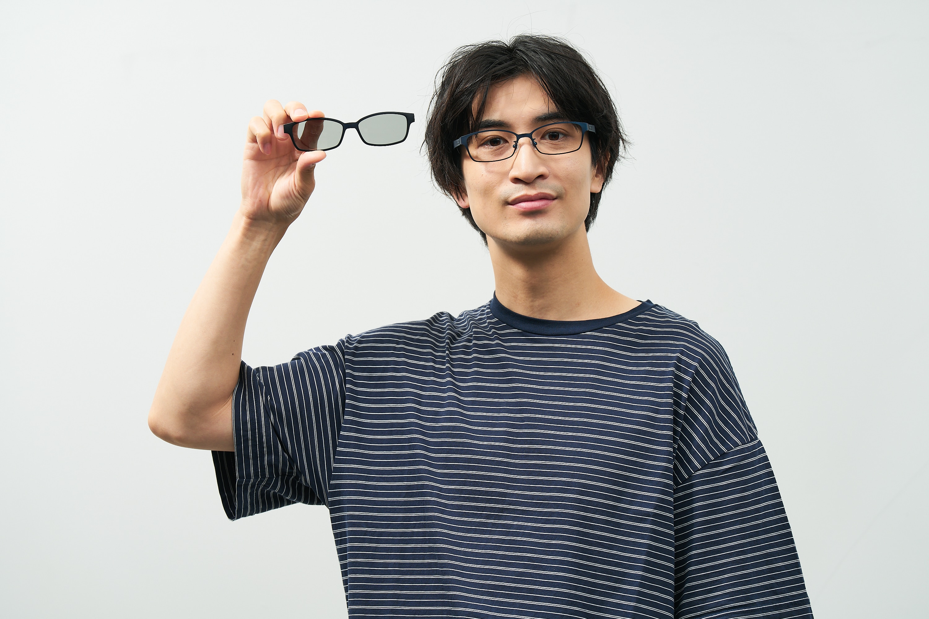 フロントアタッチメントをマグネットで簡単着脱! ZoffのNIGHT&DAY
