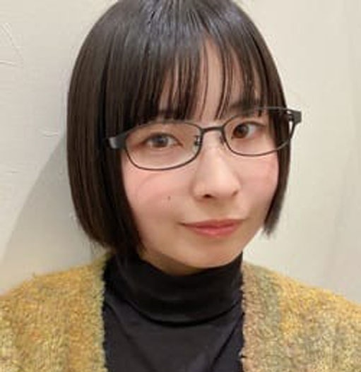 スクエア女性