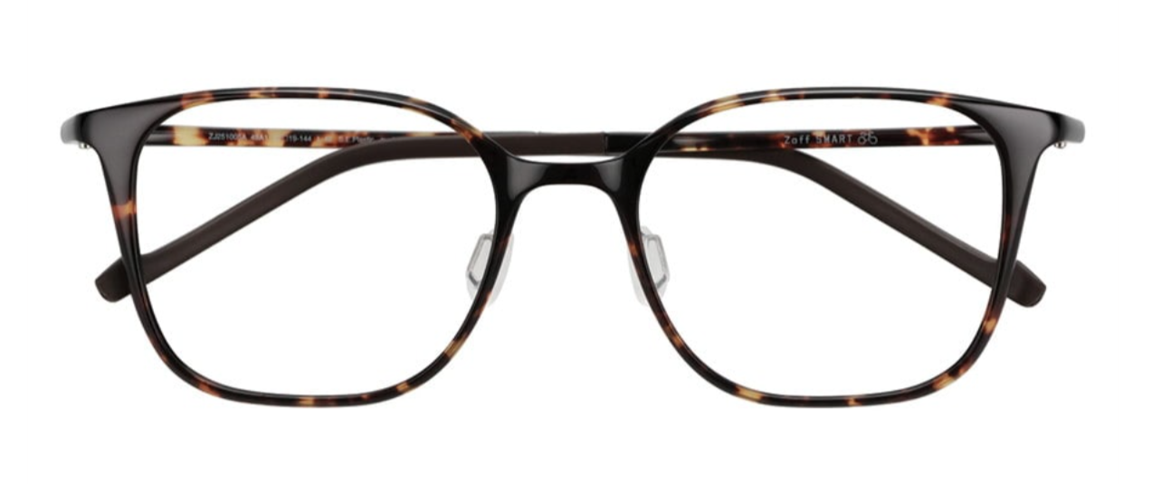 しなやかで軽いウェリントン型フレーム