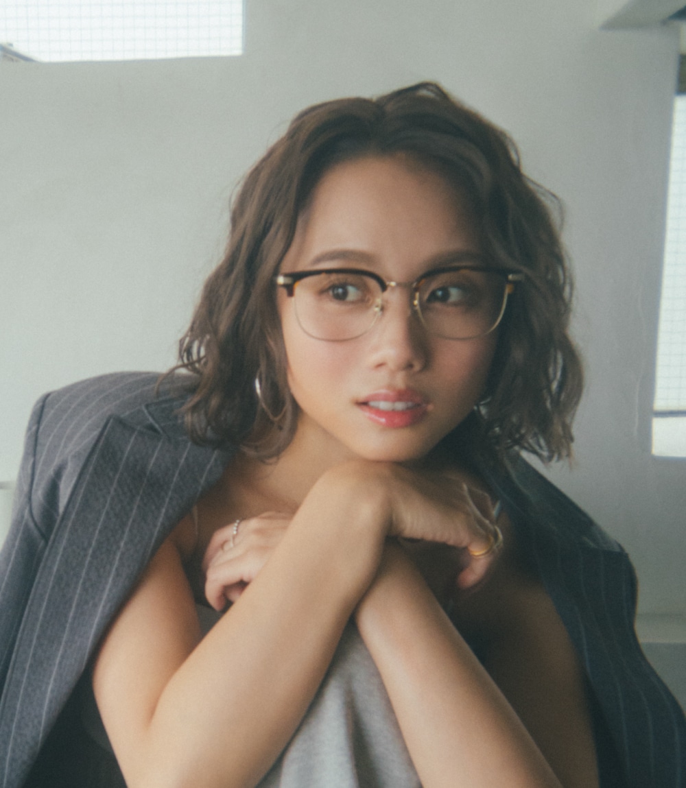 Zoff｜伊原葵｜メガネのZoffオンラインストア（めがね・眼鏡