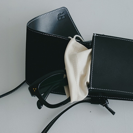 Zoff | ETRÉ TOKYO メガネケース&メガネ拭き付き