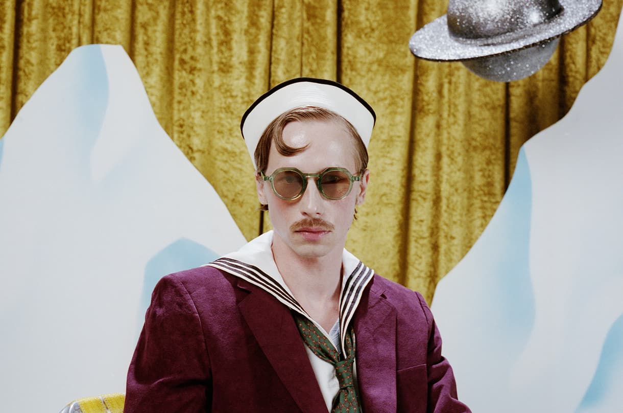 「サンバーン雪山の秘密」 ヴィンテージライクなクラウンパント型