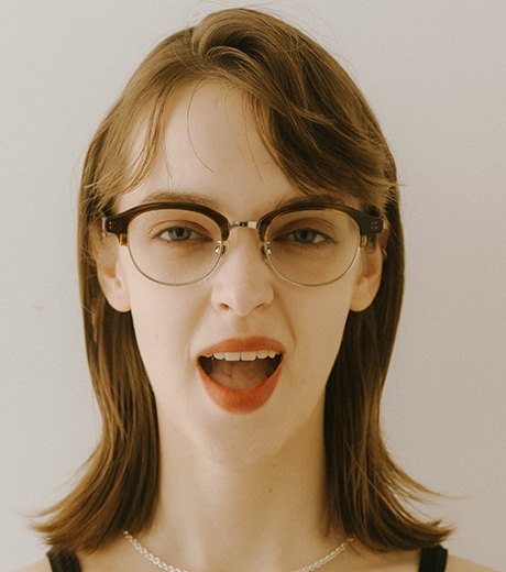 #002