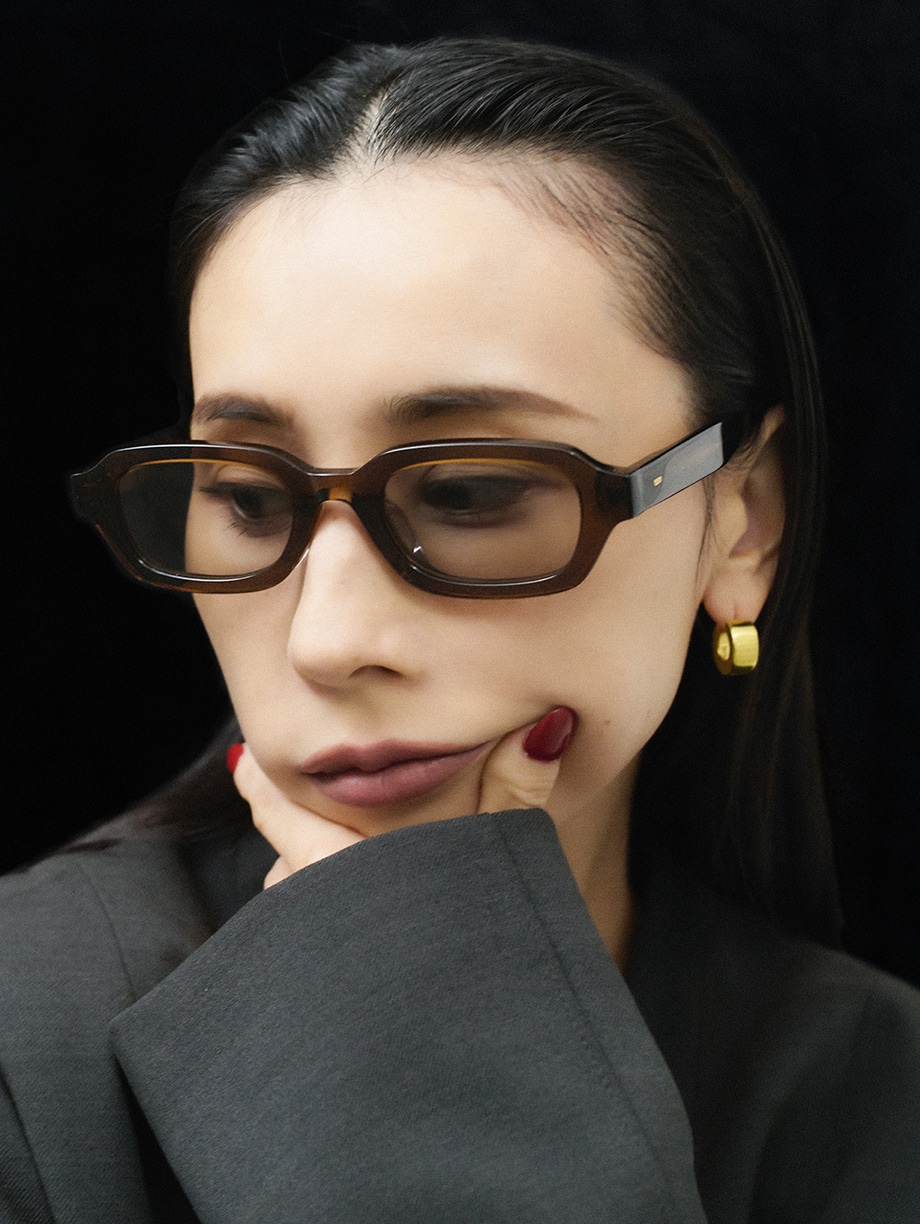 Zoff｜Naoko Kuroishi｜メガネのZoffオンラインストア（めがね・眼鏡