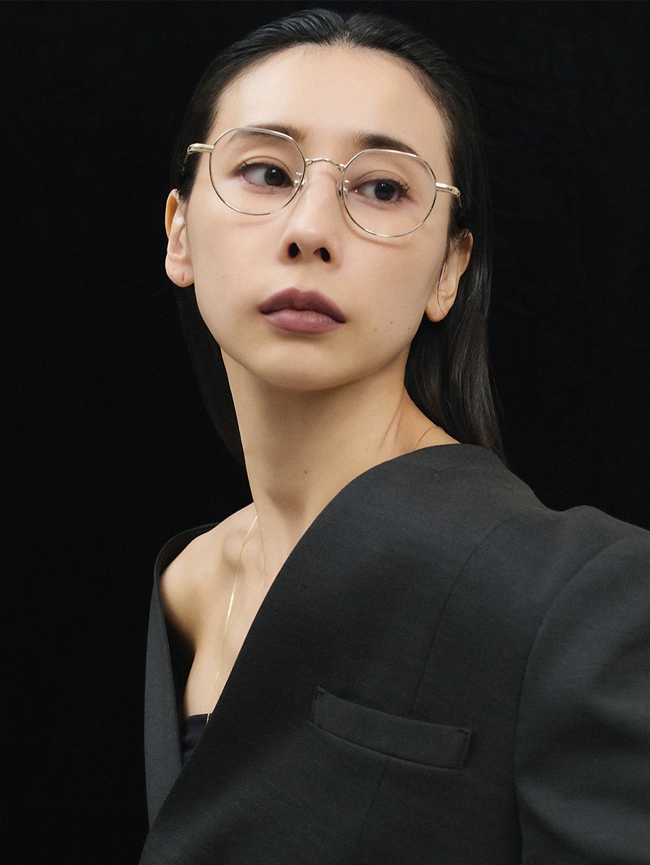 Zoff｜Naoko Kuroishi｜メガネのZoffオンラインストア（めがね・眼鏡