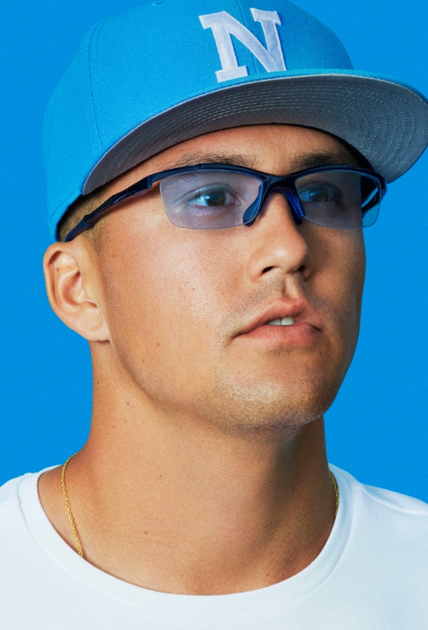 Zoff meets ラーズ・ヌートバー「いこう、あたらしい世界。」｜メガネのZoffオンラインストア