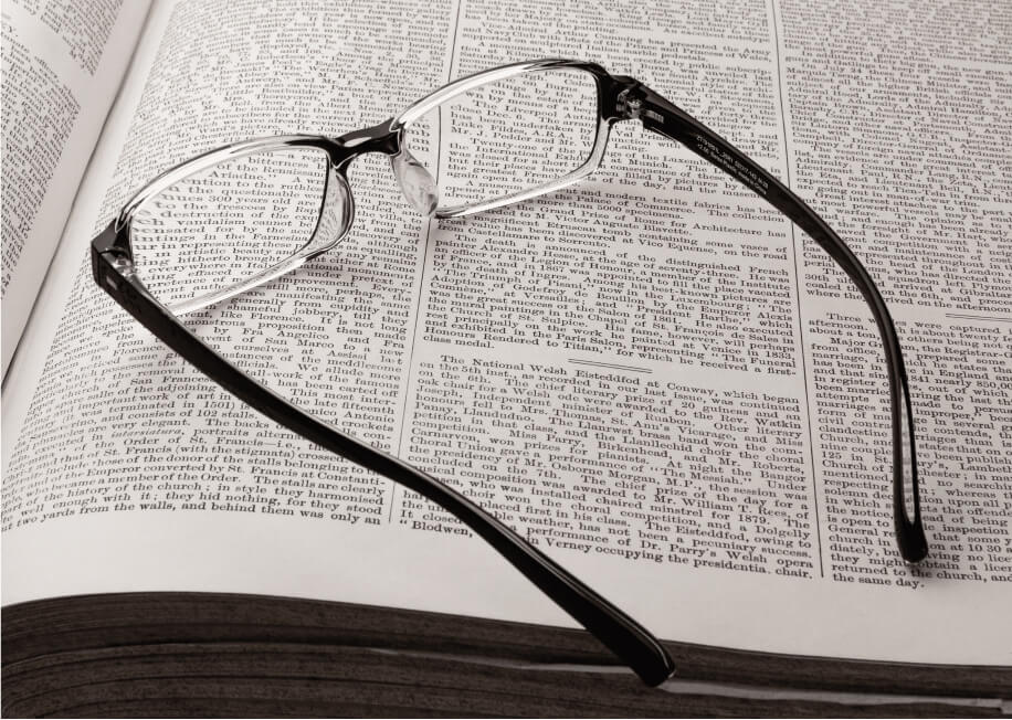 Zoff READING GLASSES 老眼鏡 書籍・スマホ・新聞などの小さな文字が見づらいとき手軽で頼りになるリーディンググラス(老眼鏡)